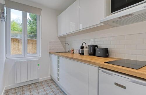 Gare-Jouvenet Apartamento | Léandre studio entièrement rénové avec extérieur