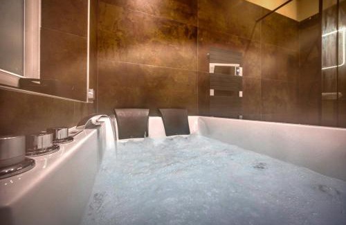 Quartier Chorier-Berriat Apartamento | L'Âme Étoilée - Love Room avec Balnéo & Sauna