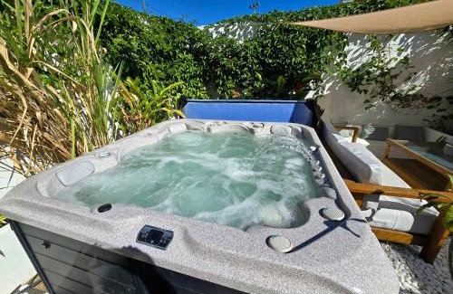 Etang Sale Les Bains Apartamento | L'échappée Tropicale - L'Echappée ZEN - SPA, ambiance zen et confort, à 5min de la plage