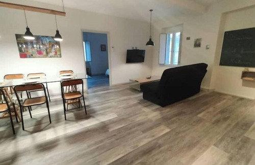 Laroque-d'Olmes Apartamento | L'école Buissonnière Gîte Mélarion 4 Personnes