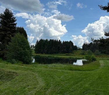 Saint-Agreve Casa | L'écrin ardéchois - Calme, forêt, lac privé