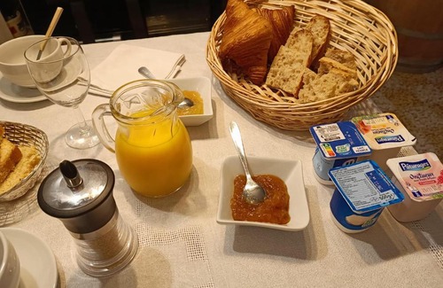 Lacroisille Cama Y Desayuno | L'écrin