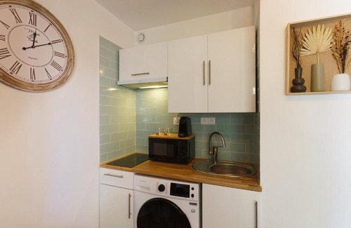 Alco Apartamento | L'écrin, Studio Cosy, MBS, Wifi, Parking, Clim