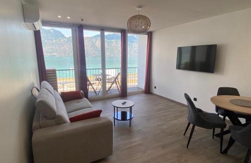 Tresserve Apartamento | L'ÉTOILE AZ - vue lac - Sauna privé