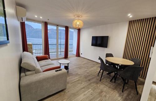 Tresserve Apartamento | L'ÉTOILE AZ - vue lac - Sauna privé