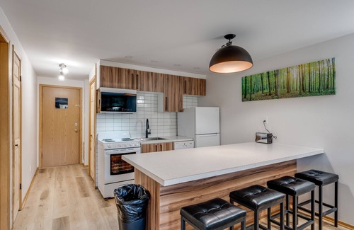 Mont-Tremblant Village Apartamento | L'Étoile d'Andréa - Cozy condo in Tremblant