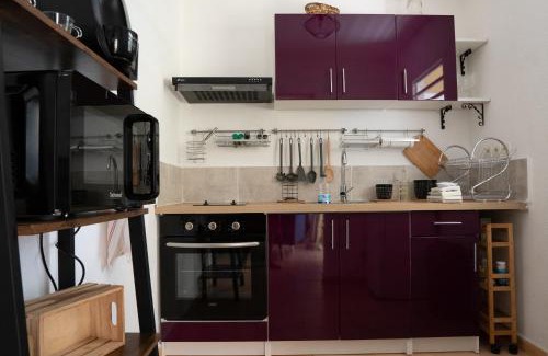 Les Abymes Apartamento | L'île au paon - Appartement T2 avec piscine et parking