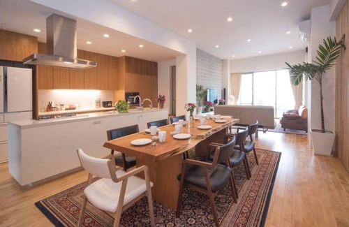 Nakadomari Casa | L 500㎡ Seaveiw 10M PISCINA 4 suites, 5 baños completos 1F y 2F
