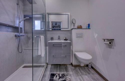 Roquefort-la-Bedoule Apartamento | L’Abri des Regards - Piscine et jacuzzi