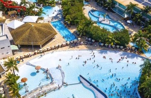 Caldas Novas Apartamento | L'acqua diRoma Oficial - Suíte Confortáveis Diversão Garantida