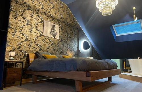 Bouillon Casa | L'alcôve de Ide, Chambre de Luxe de 68m²