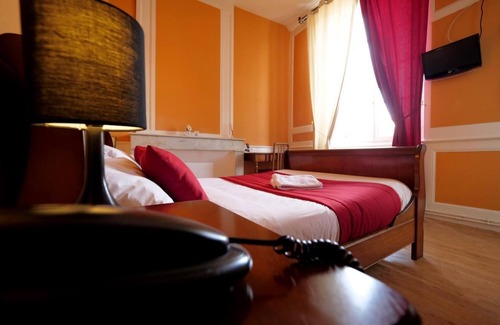 Jarnages Hotel | L'Alzire