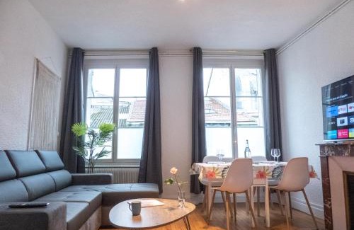 Verdun Apartamento | L'Amour de la Paix - Centre-Ville - Jardin - Proche gare - TV65"PrimeVideo - Ambiance très chaleureuse - Parking gratuit sous-vidéo surveillance proche - Géré par Presta-Zen'Services