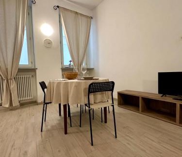 Casale Monferrato Apartamento | L'Angolo Rosa