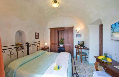 Pogerola Cama Y Desayuno | L'Antico Borgo Dei Limoni