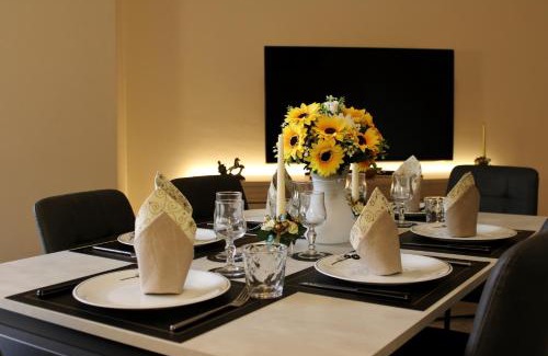 Nocera Scalo Apartamento | L' Antico Scoglio - Appartamenti ricchi di comfort in centro a Nocera Terinese - 4,7 e 11 Ospiti - Piscina - Spiaggia a 300mt - Giardino e Zona pranzo all'aperto - WiFi & SmartTV - Aria Condizionata