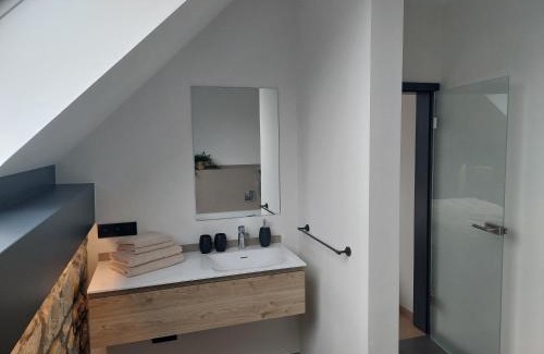 Eynatten Apartamento | L'Appart - New Appartement - Free Parking - Self Check-in - Terrasse