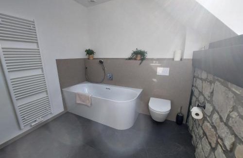 Eynatten Apartamento | L'Appart - New Appartement - Free Parking - Self Check-in - Terrasse