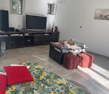 Paradou Cama Y Desayuno | L'appart Thé - Charme discret au coeur des Alpilles