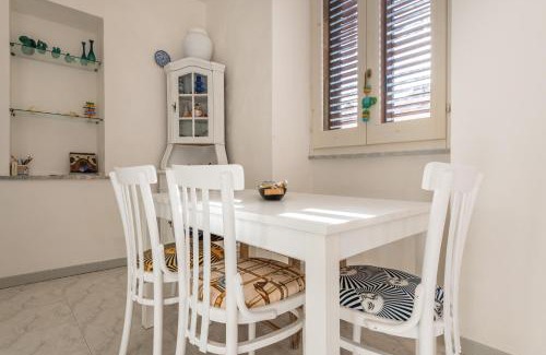 Carloforte Apartamento | L'appartamento nel Corso