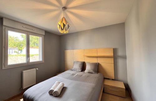 Saint-Mars-d'Outille Casa | L'Art-Monie - Circuit des 24H - Parking - 6p