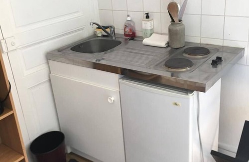 Beynac-et-Cazenac Apartamento | Estudio-Apartamento-Baño con ducha-Vista al campo