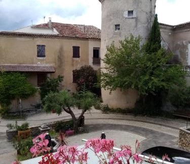 Saint-Julien-de-Cassagnas Cama Y Desayuno | L'Auberge Chez Pascal