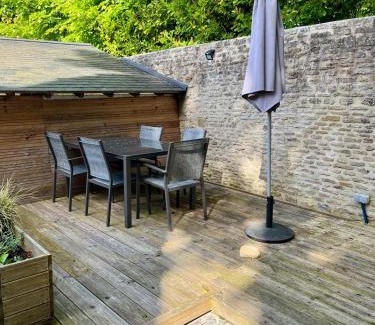 Saint-Come-de-Fresne Apartamento | L'Azalée, avec accès piscine et jacuzzi
