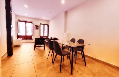 Feria Apartamento | L CPARKING según disponibilidad NETFLIX