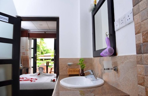 Nalagasdeniya Cama Y Desayuno | L&D Lodge