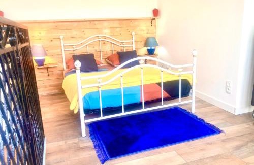 Montreal Apartamento | "L'Echapée Belle" Maison de village climatisée de 45m2 à proximité de Carcassonne,1 chbre à l'étage vue panoramique sur les pyrénées, cuisine équipée,1Salon,1 sdb, Wifi, Parking gratuit, Netflix,Canal sat, Fauteuil massant