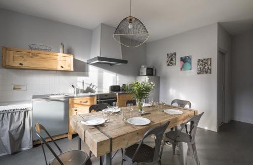 Saint-Coulomb Casa | L'ecume by Cocoonr