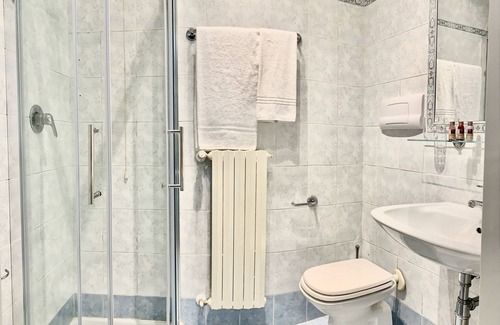 Toscolano Maderno Hotel | L'Ennesima Osteria con Alloggio - Bike Hotel