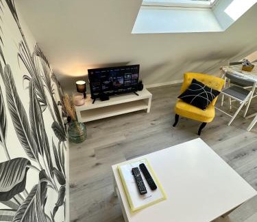 Nay Apartamento | L'ENSOLEILLÉ - Classé 2 étoiles - Nay centre - Appartement