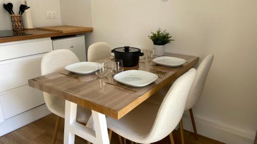 Centre Ville Apartamento | L'entracte, T2 rénové ! Jardin, Parking et Fibre