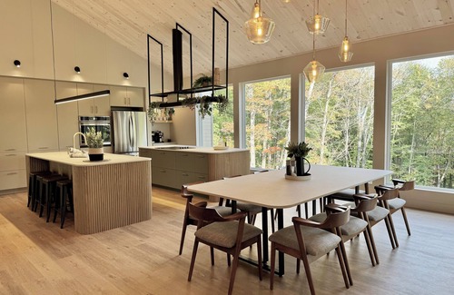 Saint-Faustin-Lac-Carre Chalet De Esquí | l'érable rouge · surrounded by nature · Laurentians