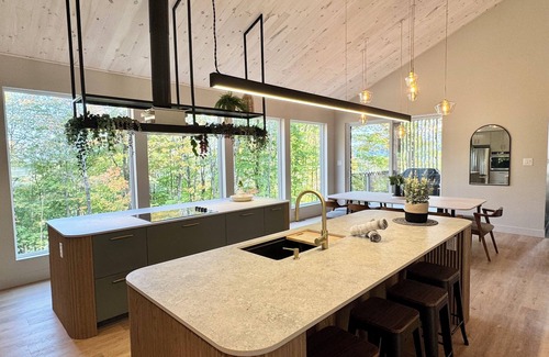 Saint-Faustin-Lac-Carre Chalet De Esquí | l'érable rouge · surrounded by nature · Laurentians