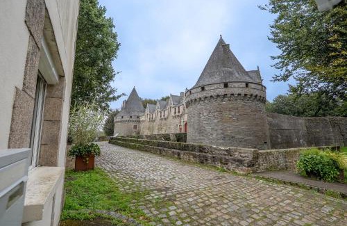 Pontivy Apartamento | L'Escale Pondi - A deux pas du château