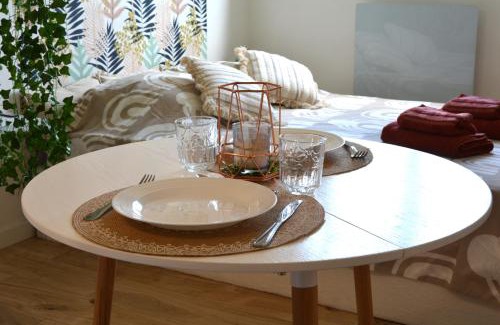 Melun Apartamento | L'escapade , Bord de Seine - parking privé