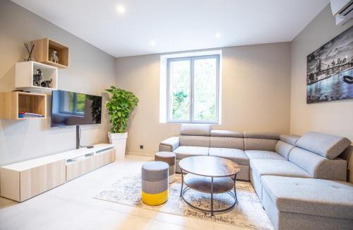 Dieulouard Casa | L'escapade Passionnée-Balnéo-Clim-Maison moderne