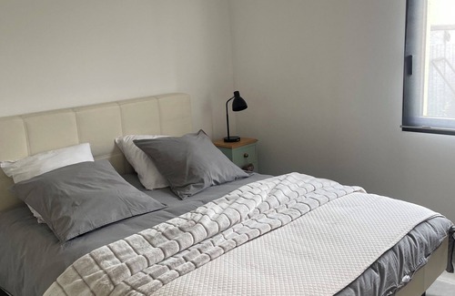 Malemort-du-Comtat Cama Y Desayuno | L'esquirou house type 2