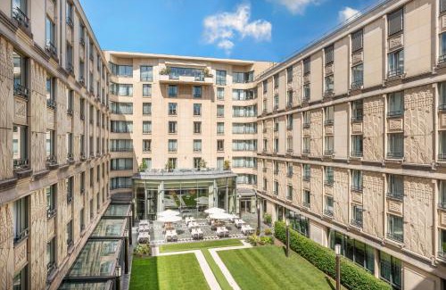 Faubourg-du-Roule Hotel | L'Hôtel du Collectionneur Paris