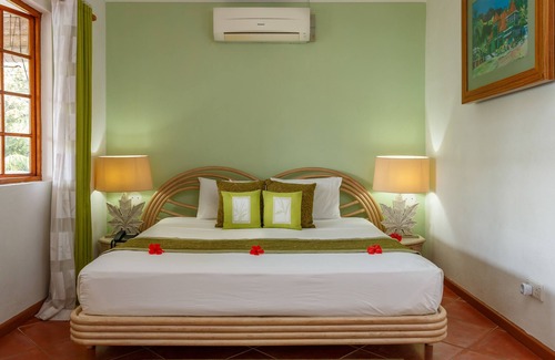 Cerf Island Hotel | L Habitation Cerf Hotel