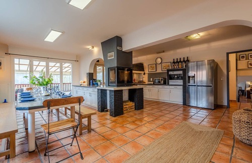Ustaritz Villa | L'hacienda / Ustaritz / Large pool villa