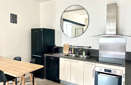 Les 3 Cites Apartamento | L'Haussmaninen, appart en plein centre de Poitiers