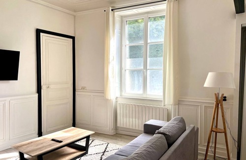 Les 3 Cites Apartamento | L'Haussmaninen, appart en plein centre de Poitiers