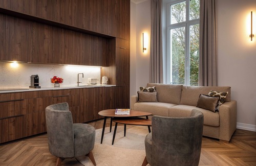 Montevrain Apartamento | L'Horloge - Appart'Hotel near Disneyland