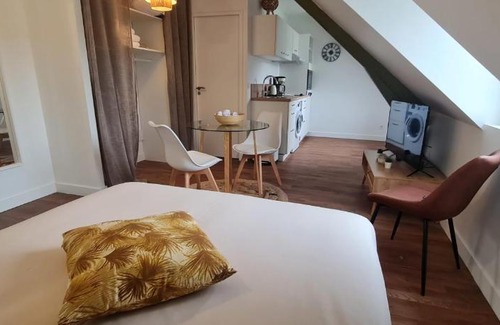 Pontivy Apartamento | L'Imperial 9 Studio confort - dernier étage - centre ville