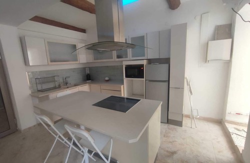 7th Arrondissement Apartamento | L'Instant Roméon - Spacious T2 with terrace in the heart of Endoume