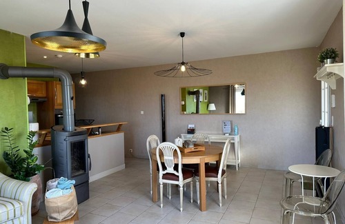 Cernay-les-Reims Casa | Casa-Confortable-Baño con bañera-Vineyard view